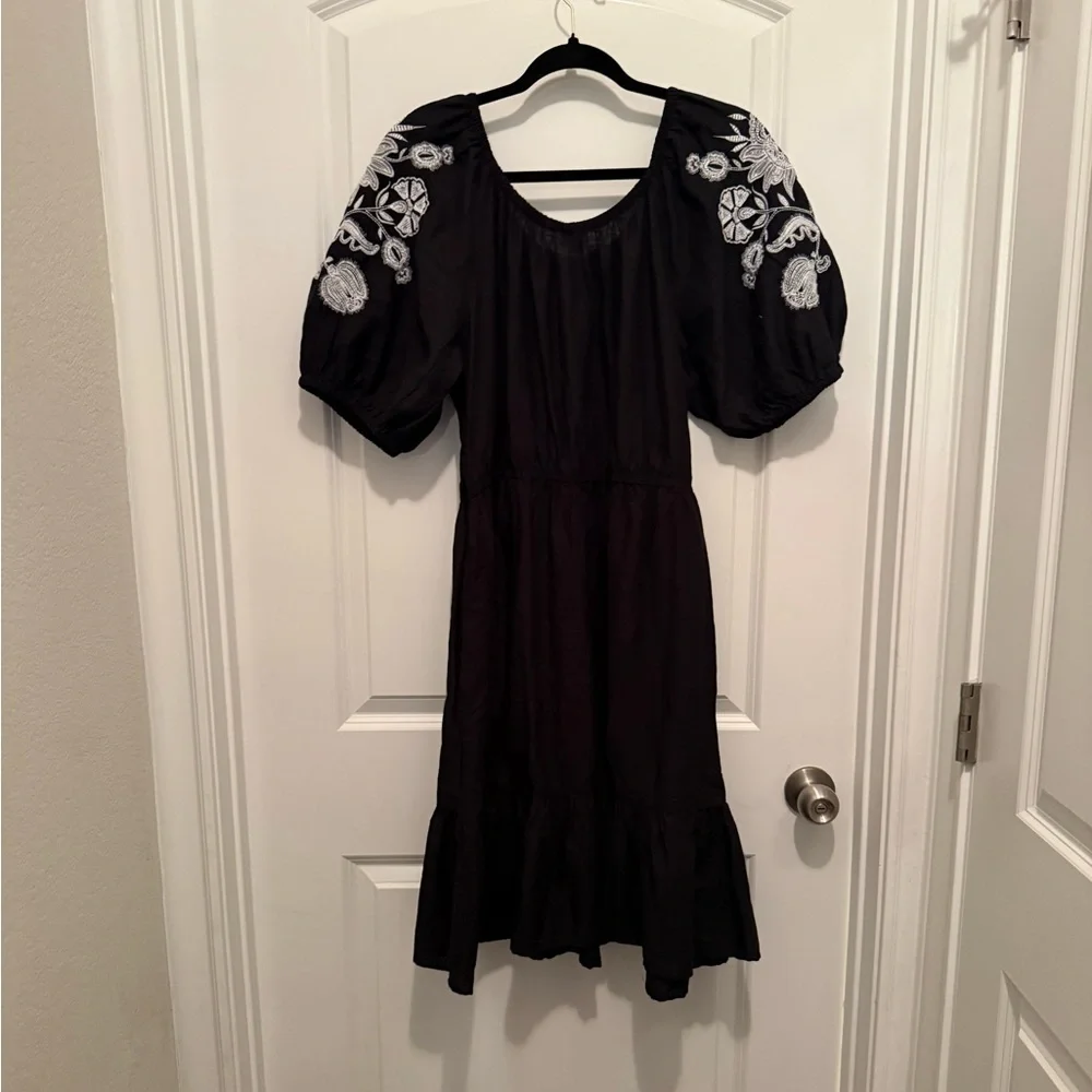 Knox Rose Black Dress - Picture 5 of 6